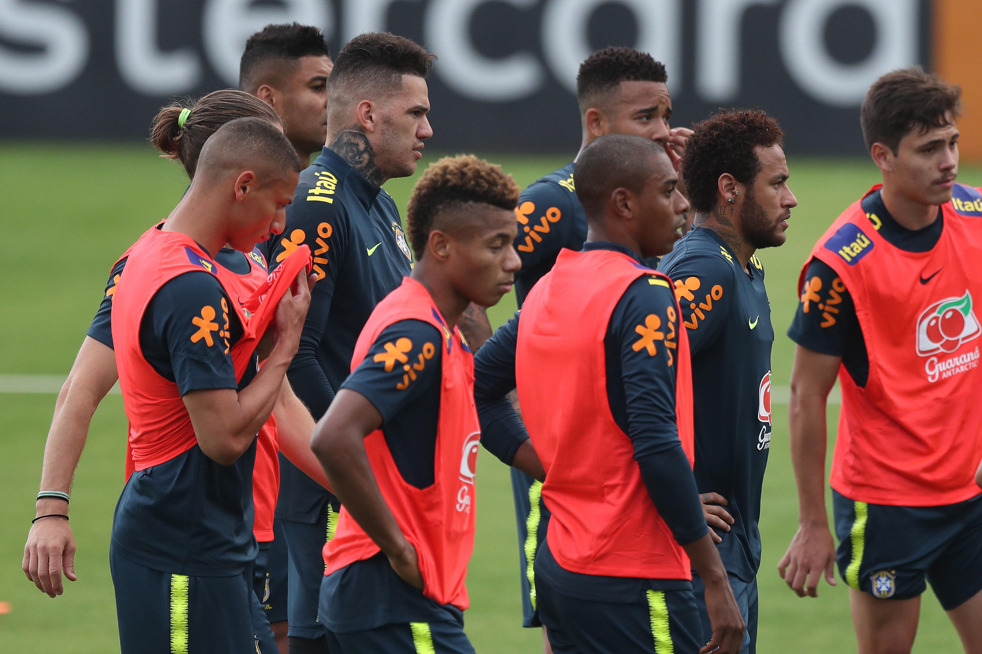 开云体育中国官方网站 卡斯蒂略多米尼加 