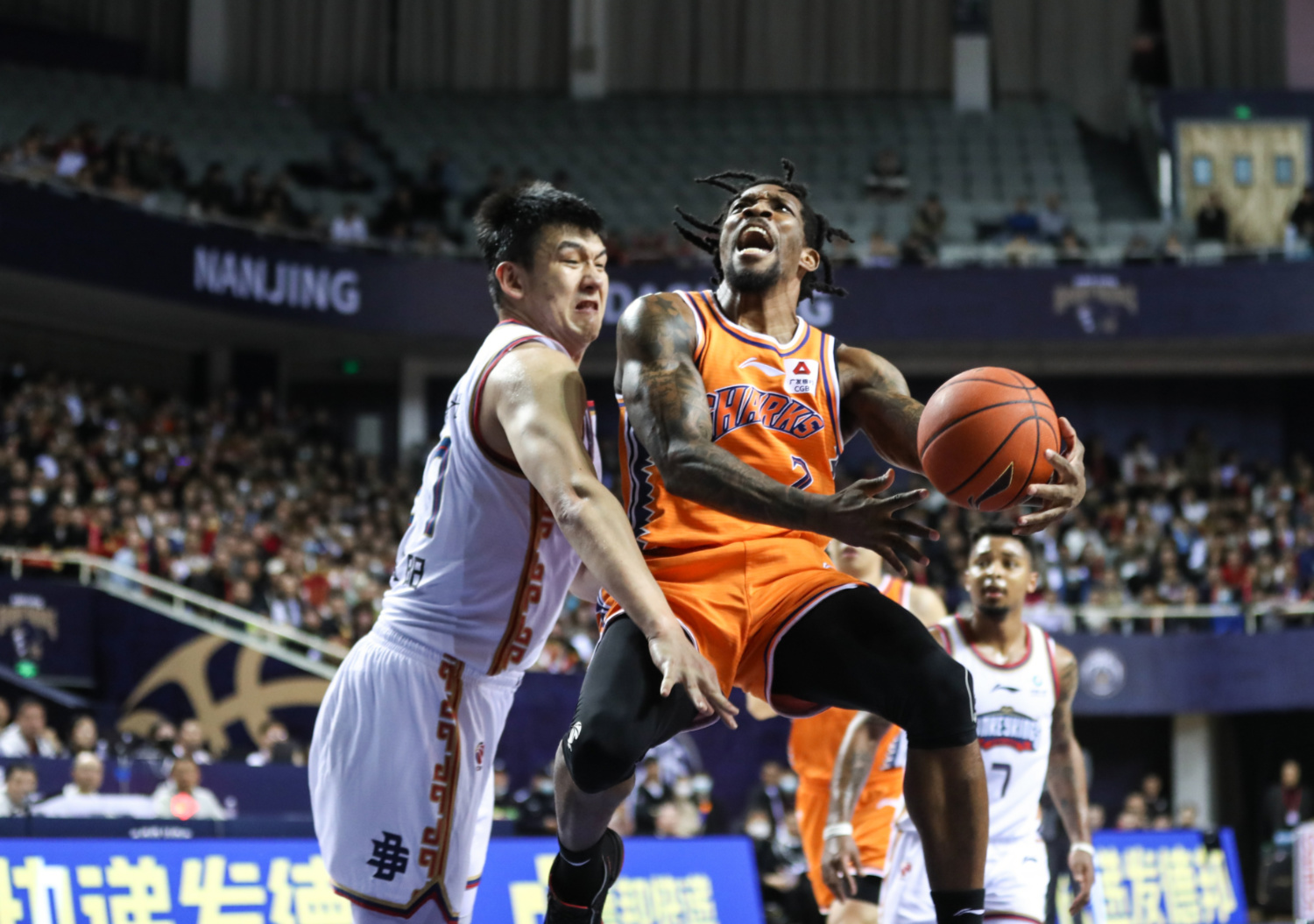 关于关键时刻意大利杯焦点战，辽宁本钢绝杀压哨，球迷炸锅，轮换策略成焦点的信息