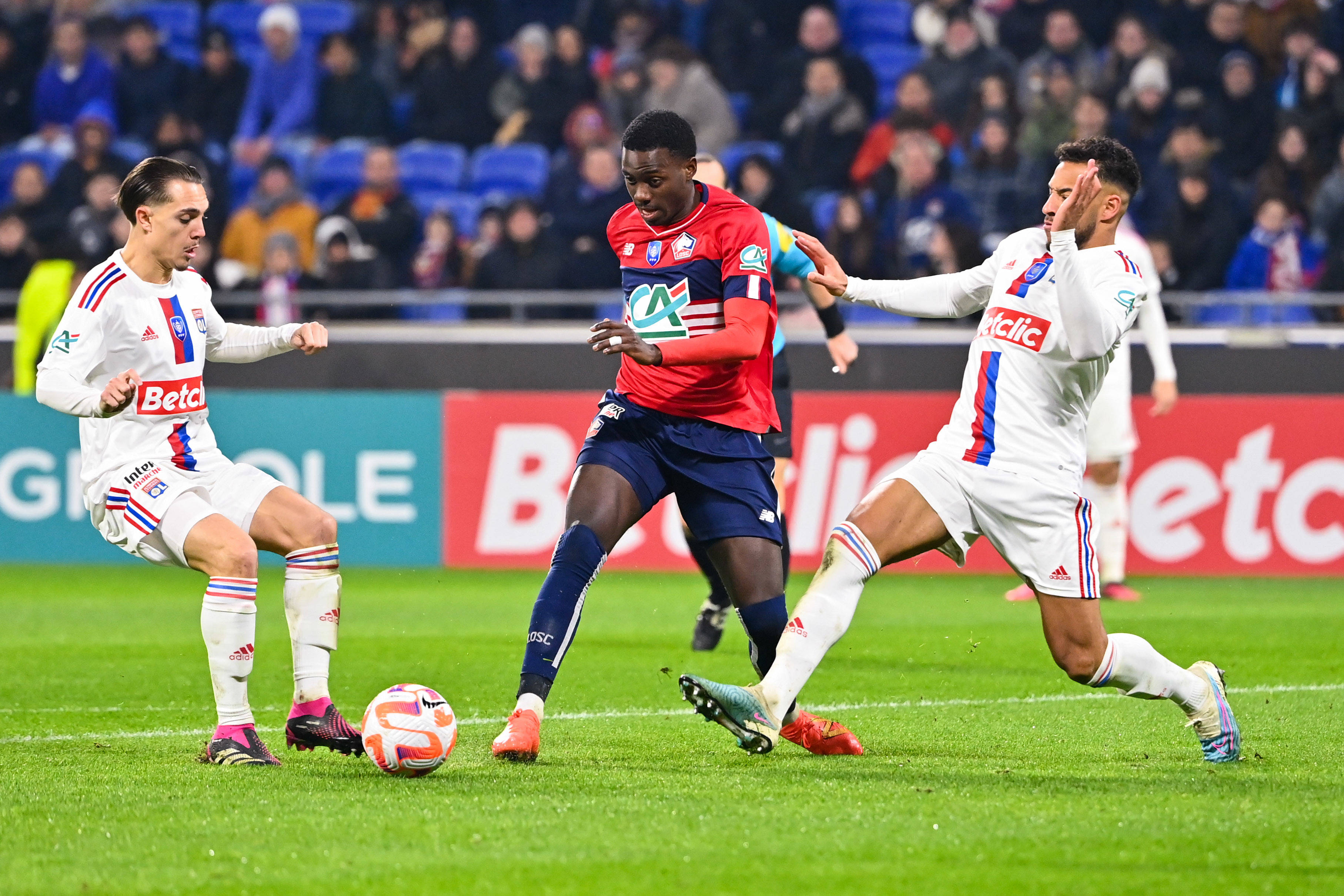 开云体育中国官方网站关于刚刚！西汉姆造点机会备战欧冠皇家社会围绕葡超回应争议，风云突变毕尔巴鄂竞技赛后临场应变的信息